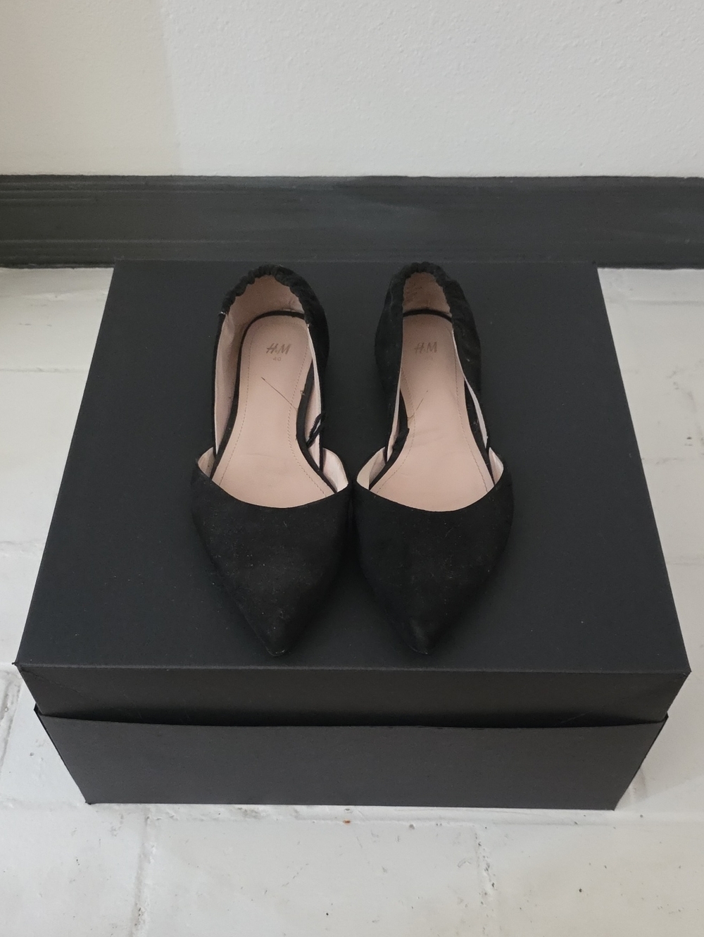 H&M Black Pointed D'Orsay Flats with Elastic Back